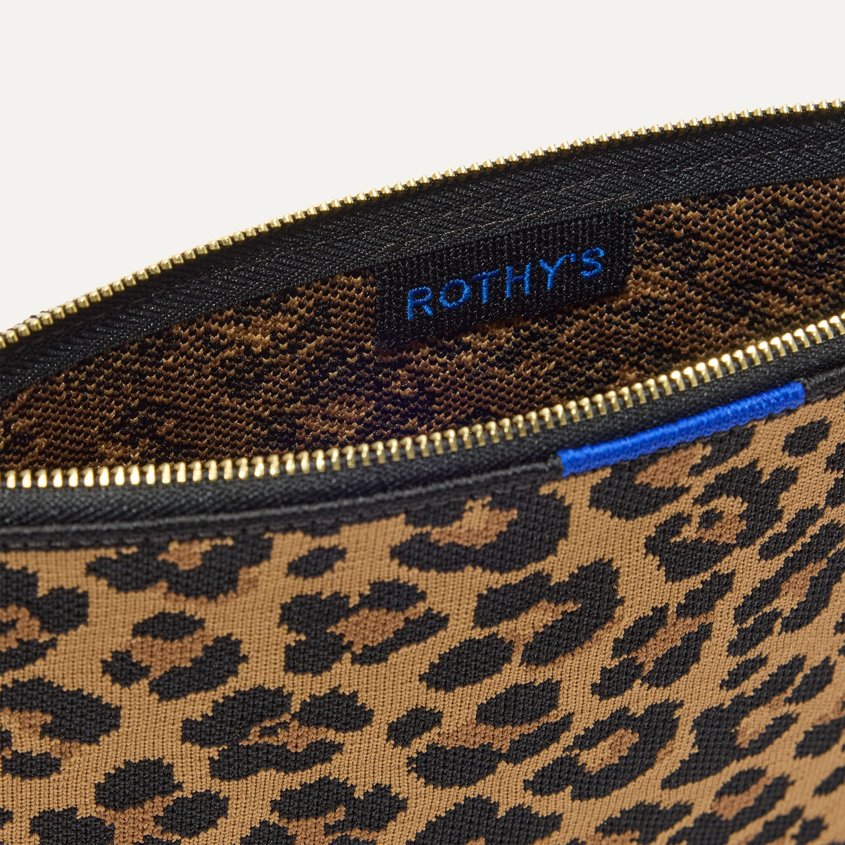 The Convertible Clutch in Toasty Cat | Rothys Bags