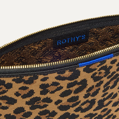 The Convertible Clutch in Toasty Cat | Rothys Bags