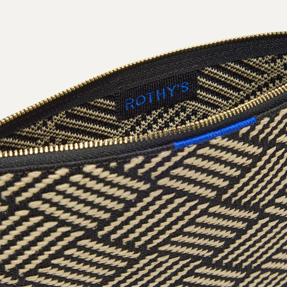 The Convertible Clutch in Polar Zig Zag | Rothys Bags