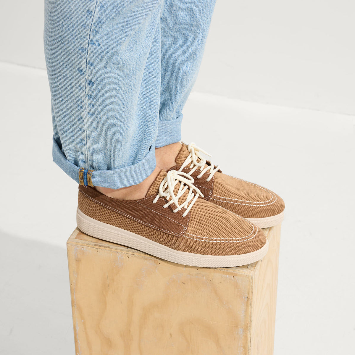 The Ravello Boat Shoe in Nautical Brown | Rothys Men