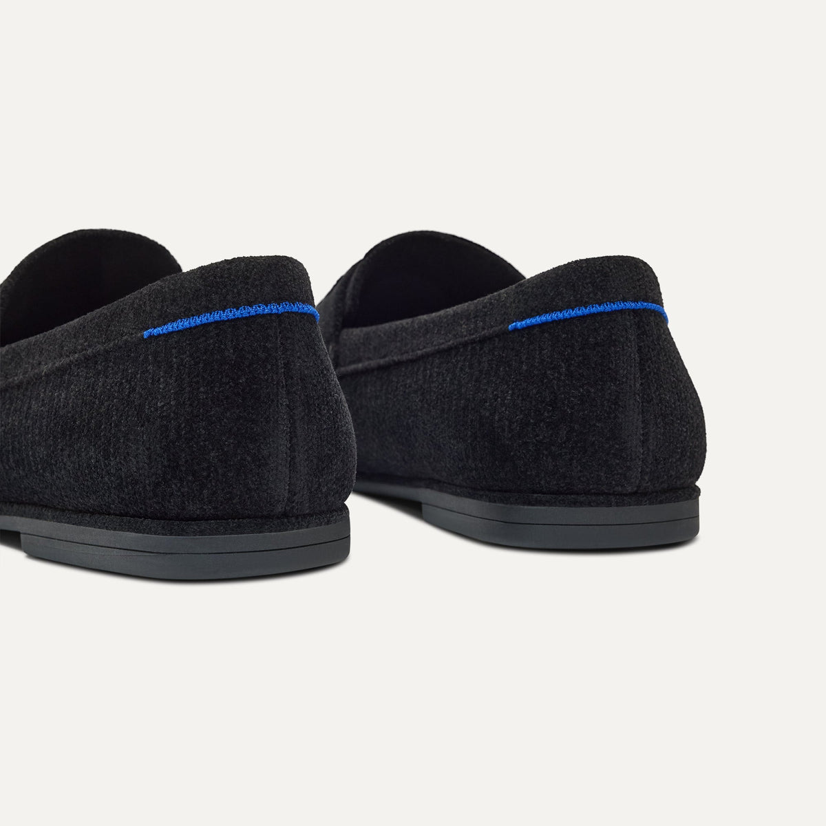 Men's Ravello Penny Loafer in ReVelvet™ Black | Rothys Men