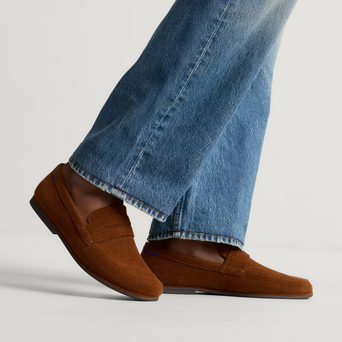 Men's Ravello Penny Loafer in ReVelvet™ Russet | Rothys Men