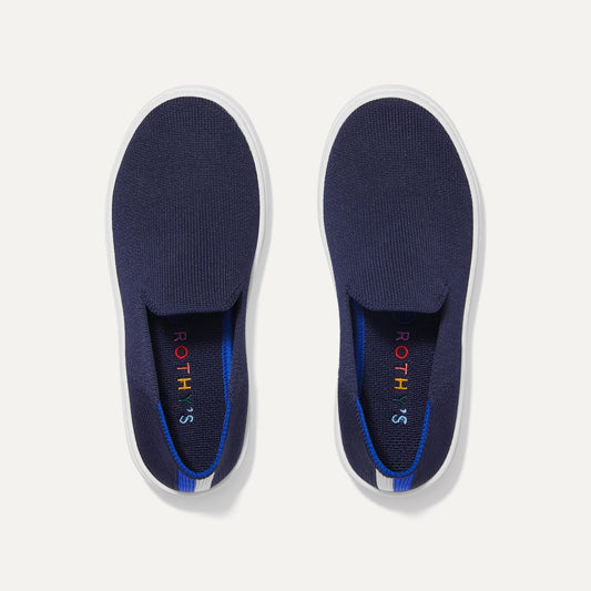 The Kids Sneaker in Deep Navy | Rothys Kids|New