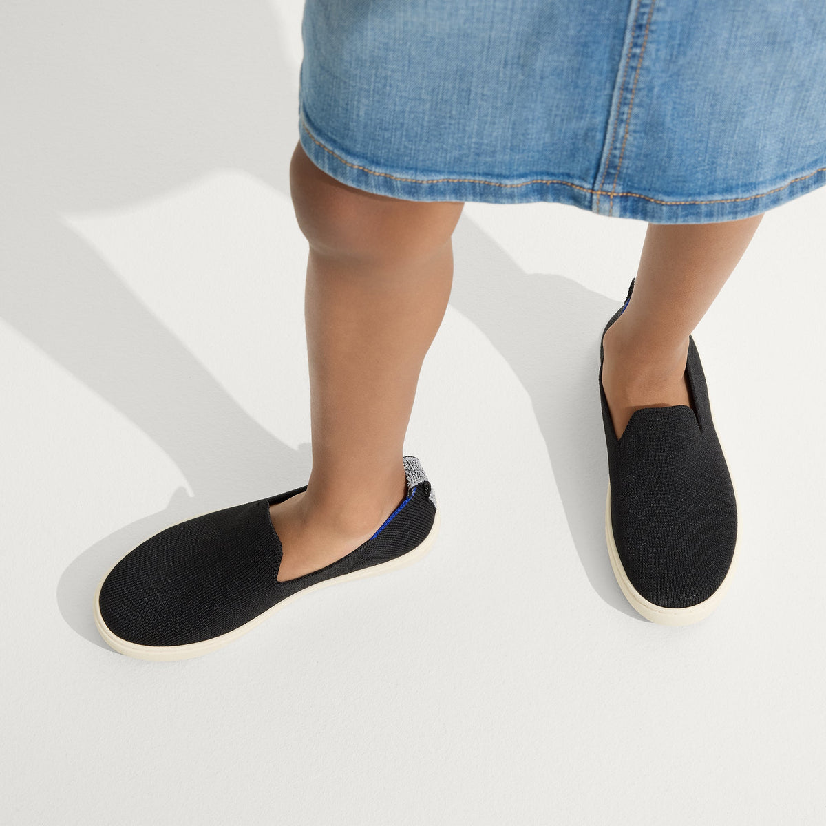 The Kids Sneaker in Black | Rothys Kids|New