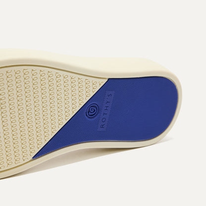 The Kids Sneaker in Sand | Rothys Kids|New