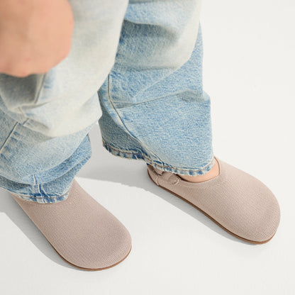 The Kids Clog in Original Dove | Rothys Kids|New