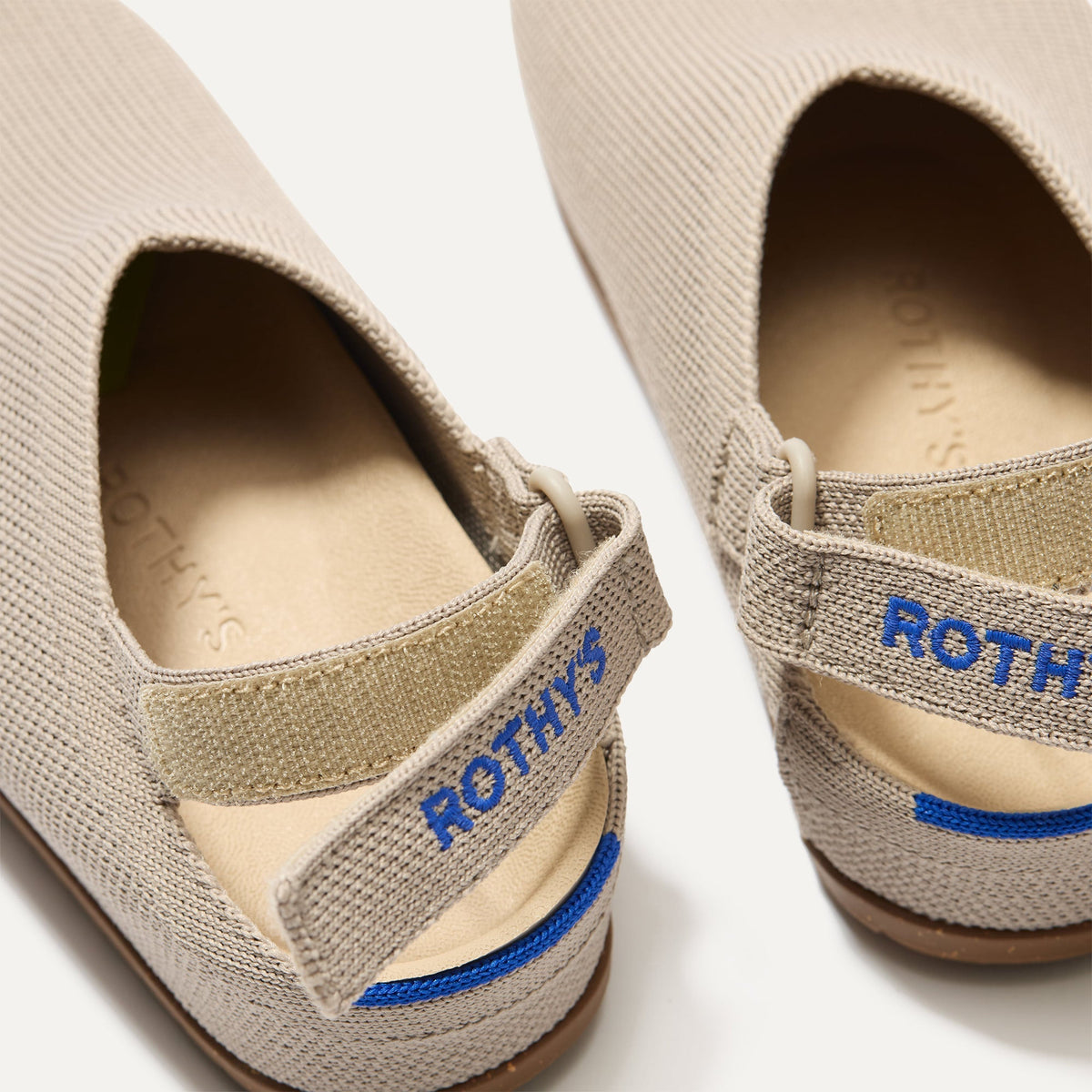 The Kids Clog in Original Dove | Rothys Kids|New