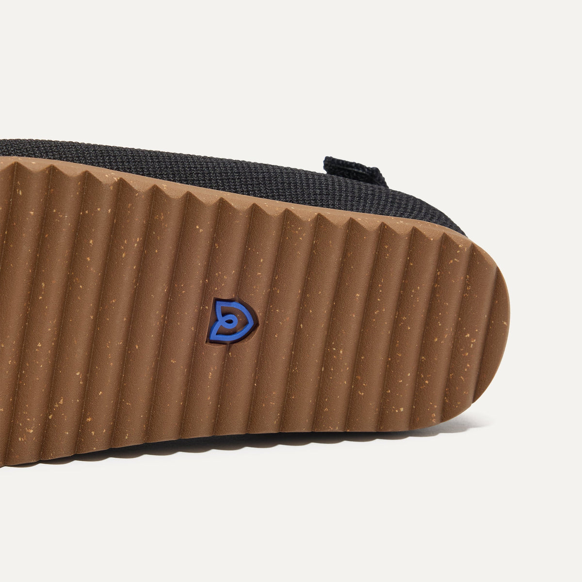 The Kids Clog in Original Black | Rothys Kids|New