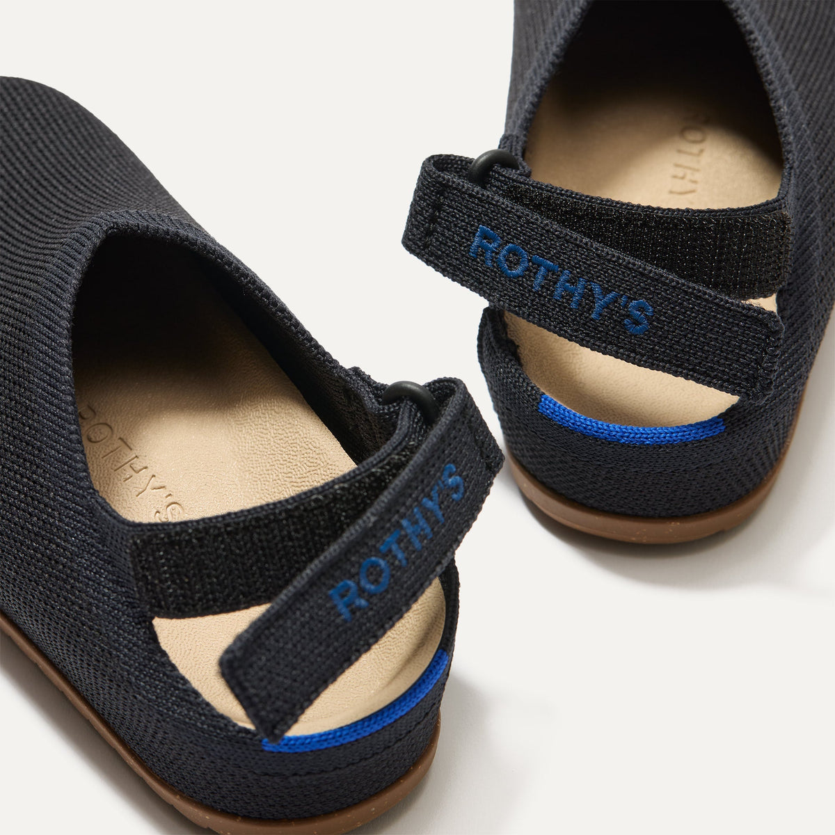 The Kids Clog in Original Black | Rothys Kids|New
