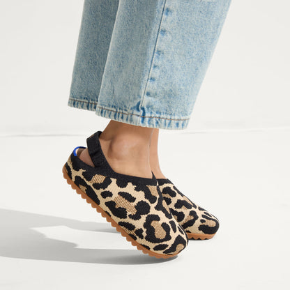 The Kids Clog in Original Desert Cat | Rothys Kids|New
