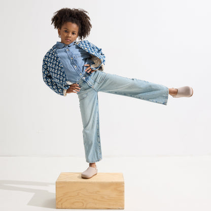 The Kids Clog in Dove | Rothys Kids|New