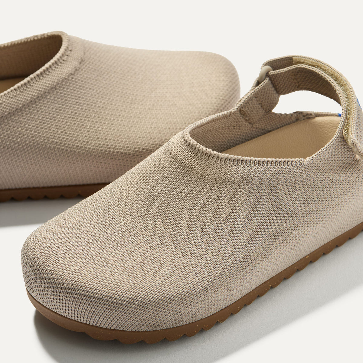 The Kids Clog in Dove | Rothys Kids|New