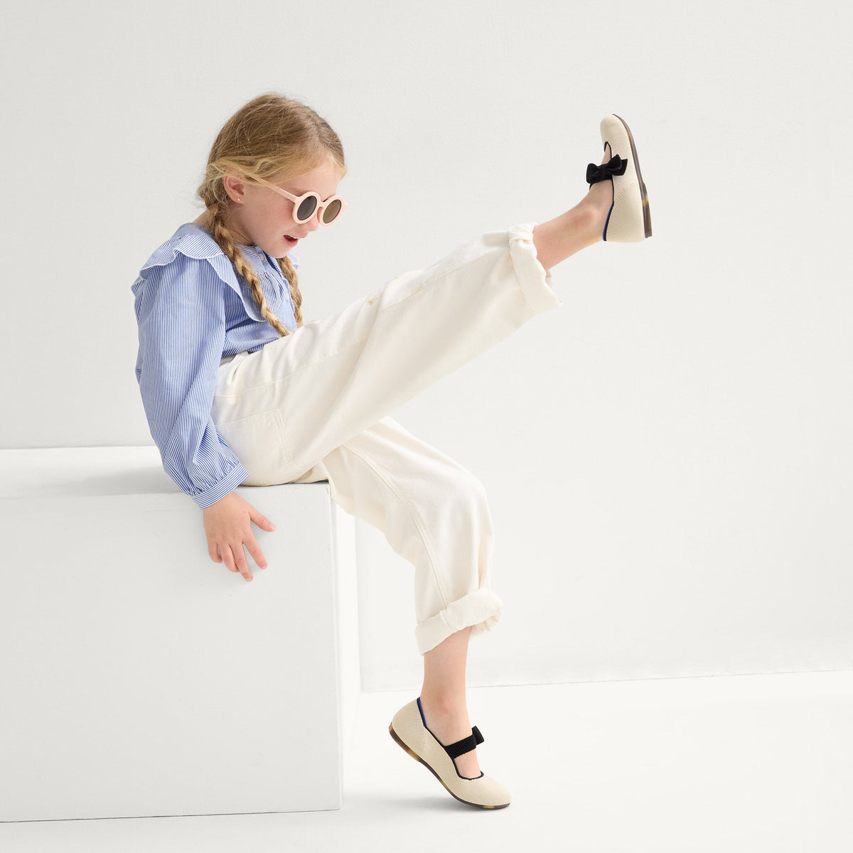 The Kids Tux Bow Mary Jane in Ivory | Rothys Kids|New