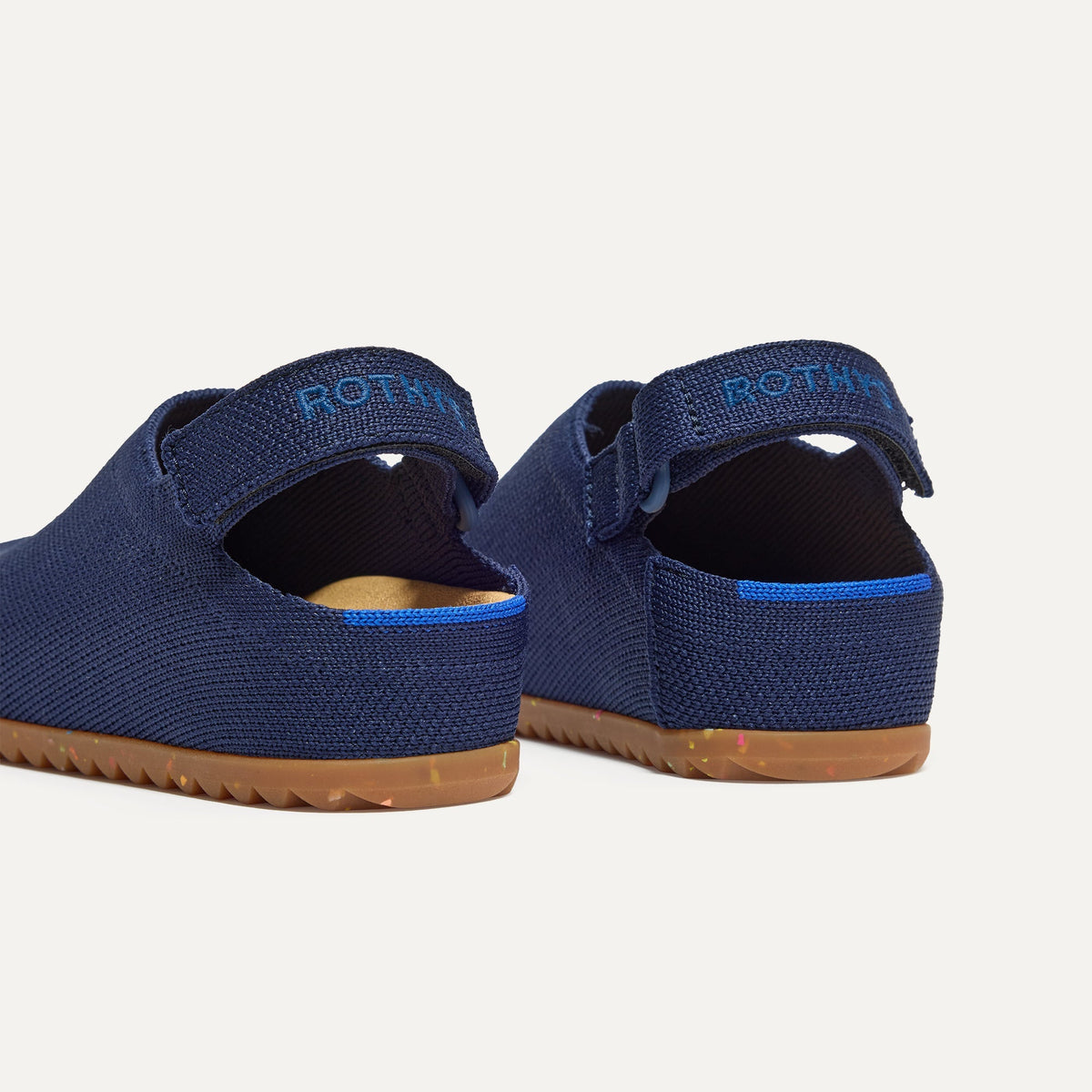 The Kids Clog in Deep Navy | Rothys Kids|New