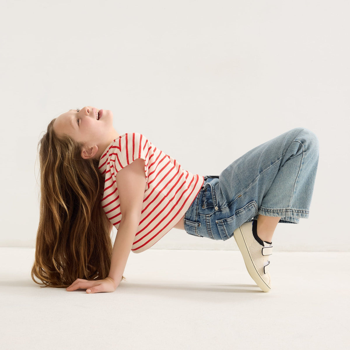 The Kids Strap Sneaker in Chess Open-Knit | Rothys Kids|New